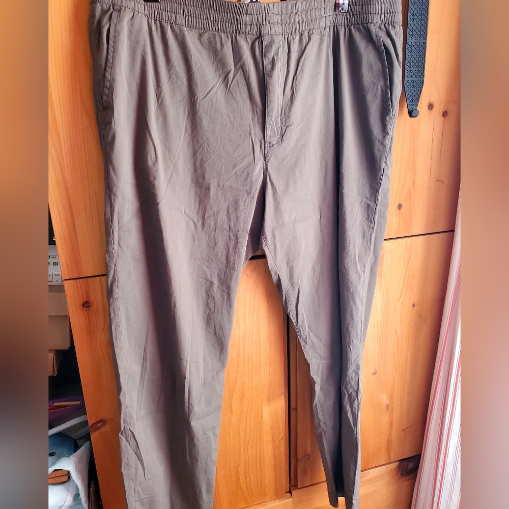 DU/ER Men's Olive Green Lightweight Jogging Pants Size XL